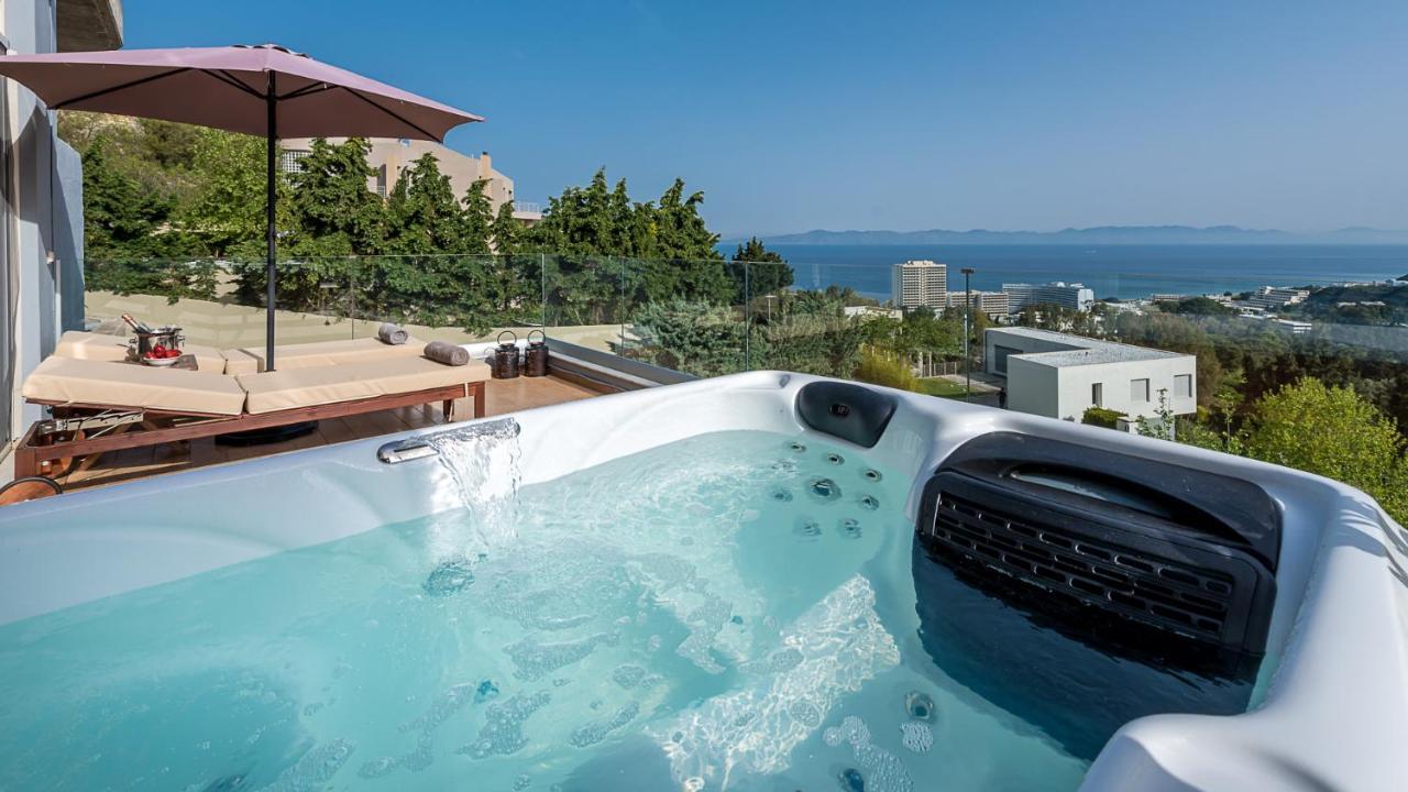 דירות איקסיה Flyviewflatsgold Privatehottub With Seaview מראה חיצוני תמונה